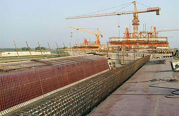 Use Of Bendable Bamboo Plywood On Railway Construction